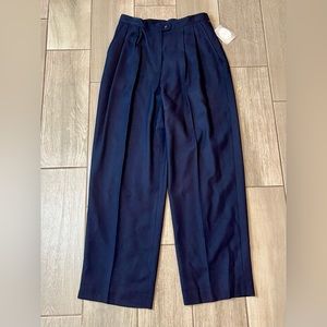 New navy blue pleated pants by Christian Dior 60% acetate 40% Worsted wool 14